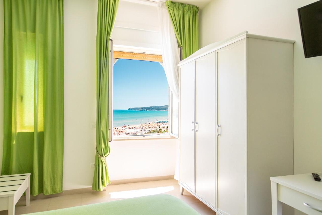 Hotel Falcone Vieste Extérieur photo